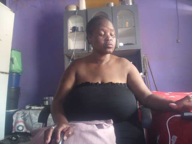 Melonboobs1 live cam on BongaCams