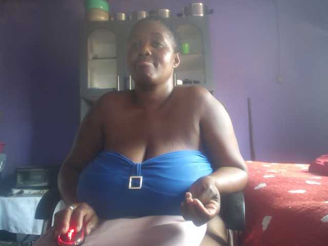 Melonboobs1 live cam on BongaCams