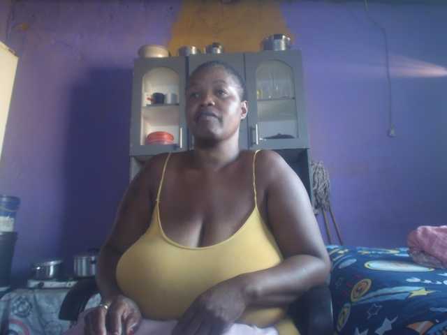 Melonboobs1