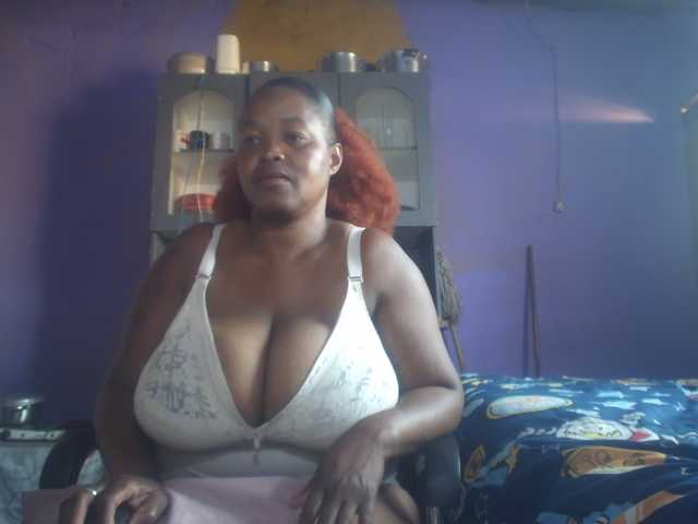 Melonboobs1 live cam on BongaCams