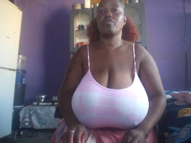 Melonboobs1