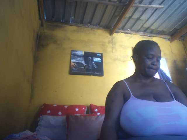 Melonboobs1