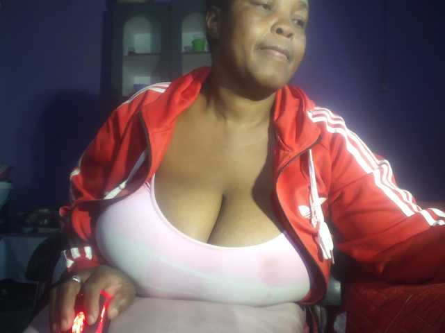 Melonboobs1