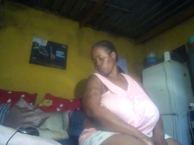 Melonboobs1's BongaCams show and profile