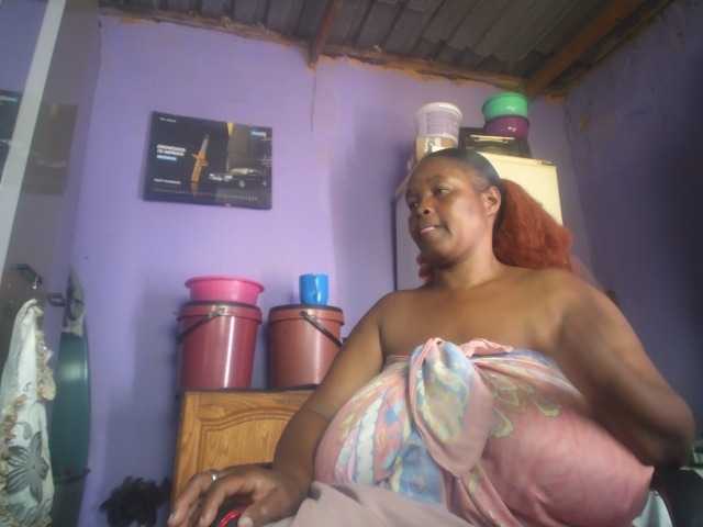 Melonboobs1 live cam preview