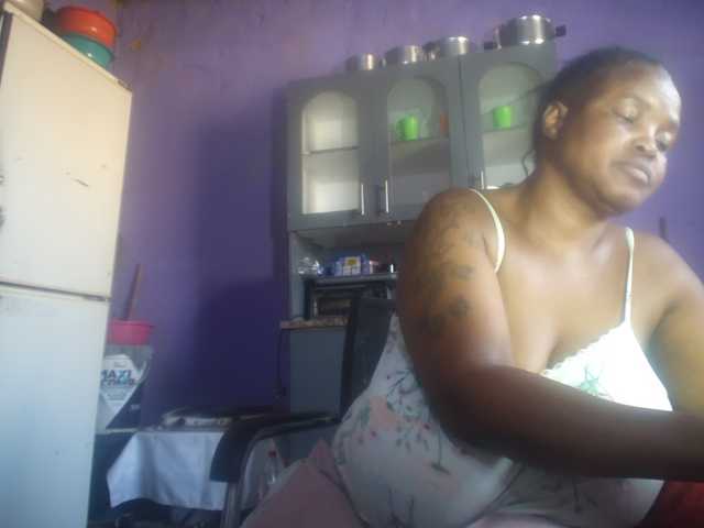 Melonboobs1 live cam on BongaCams