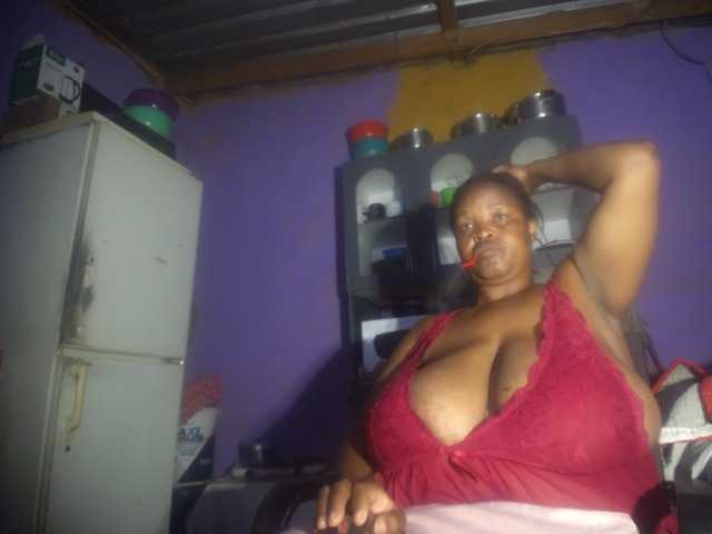 Melonboobs1