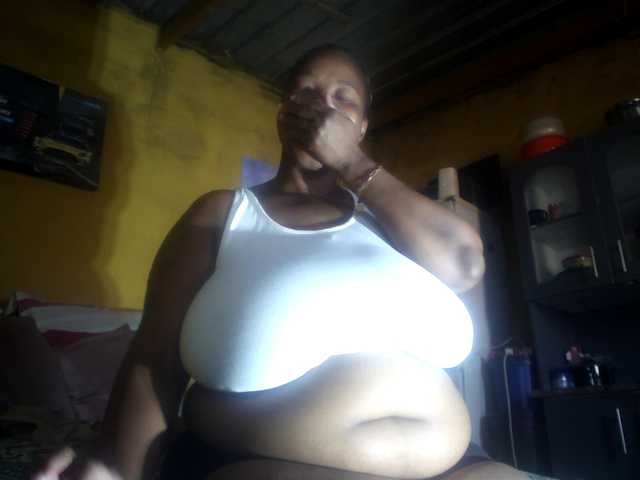Melonboobs1 live cam on BongaCams