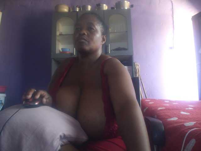 Melonboobs1 live cam on BongaCams