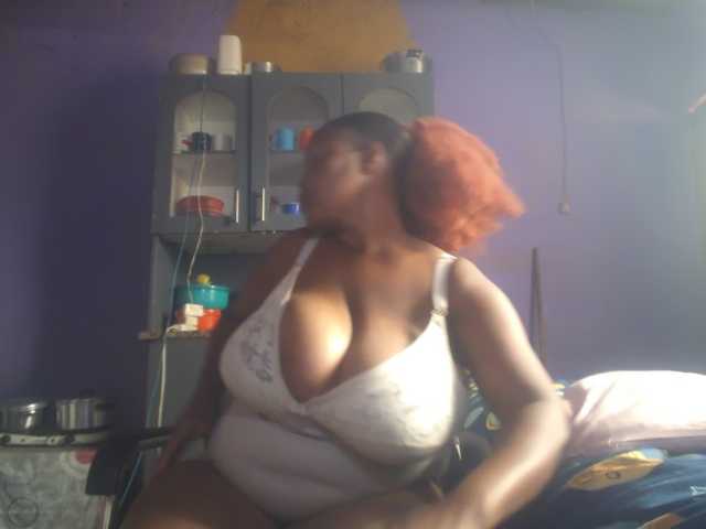 Melonboobs1 live cam on BongaCams