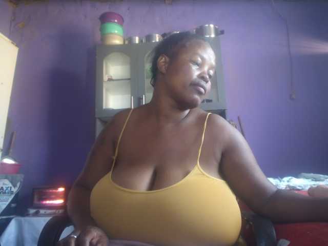 Melonboobs1