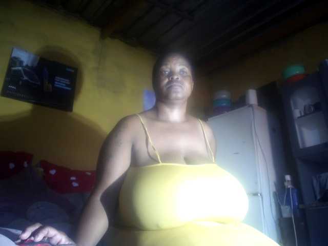 Melonboobs1's BongaCams show and profile