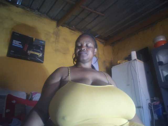 Melonboobs1