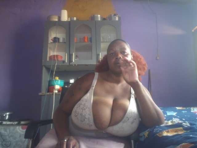 Melonboobs1
