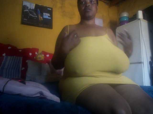 Melonboobs1's BongaCams show and profile