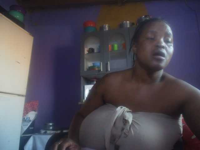 Melonboobs1