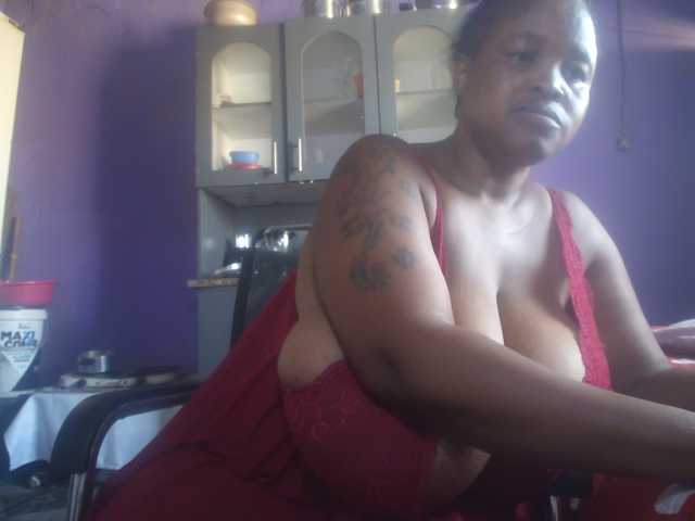 Melonboobs1 live cam preview