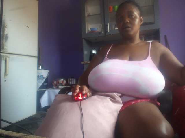 Melonboobs1