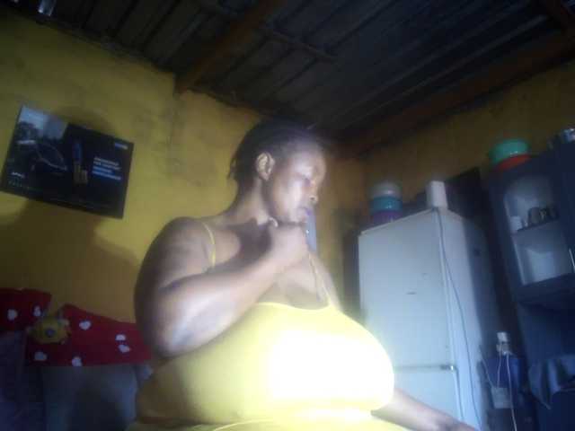 Melonboobs1's BongaCams show and profile