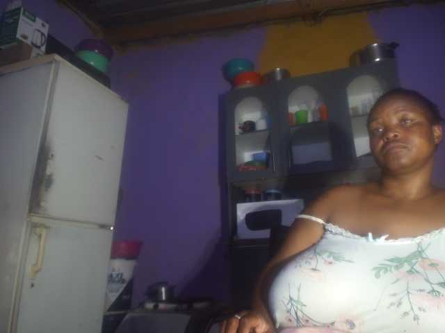 Melonboobs1 live cam on BongaCams
