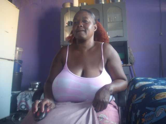 Melonboobs1 live cam on BongaCams