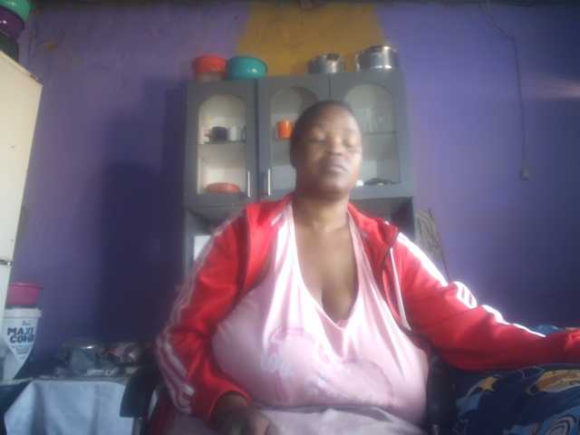Melonboobs1 live cam on BongaCams