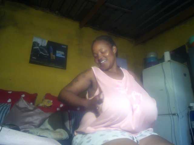 Melonboobs1's BongaCams show and profile