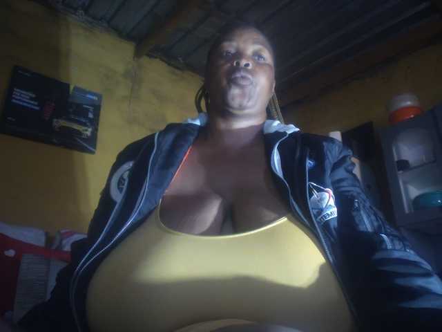 Melonboobs1