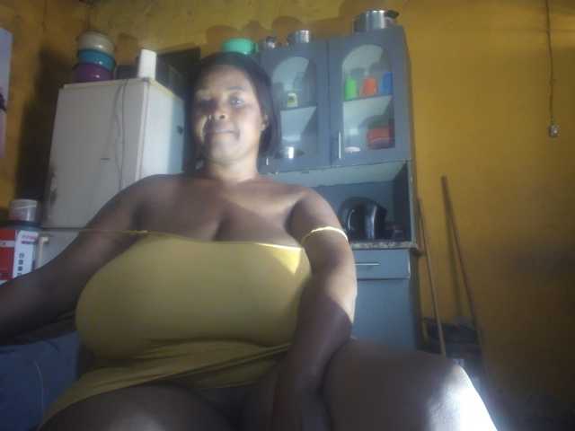 Melonboobs1 live cam on BongaCams