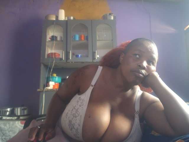 Melonboobs1
