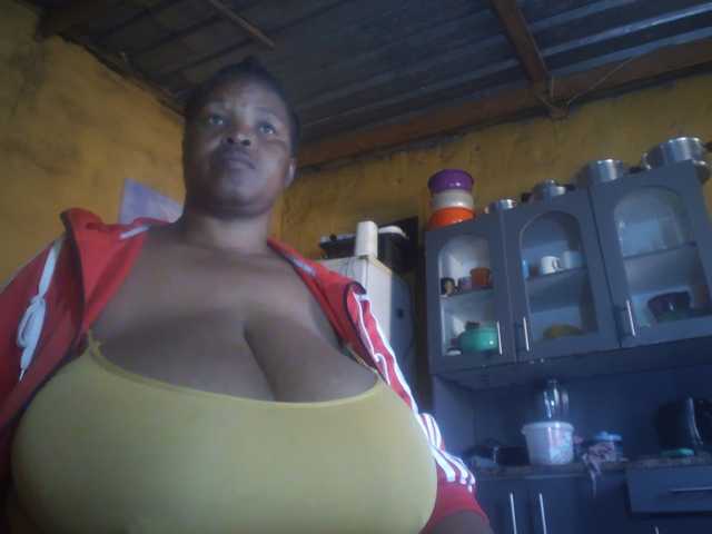 Melonboobs1