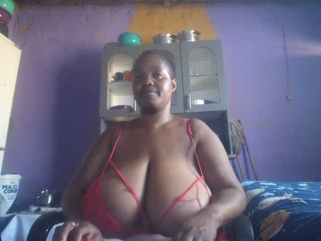 Melonboobs1 live cam on BongaCams
