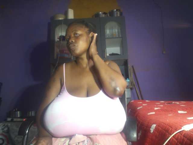 Melonboobs1