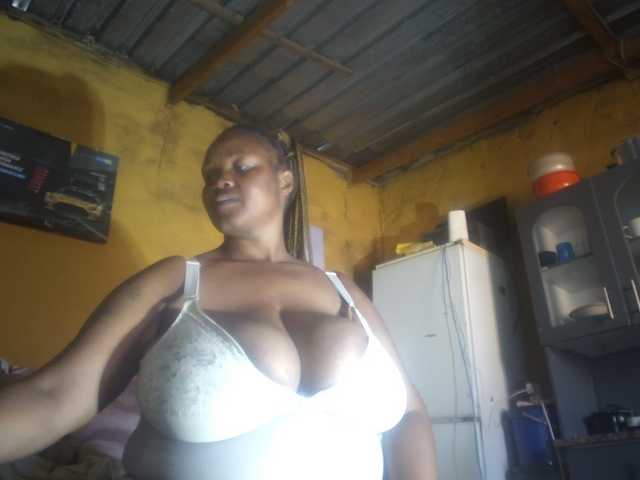 Melonboobs1