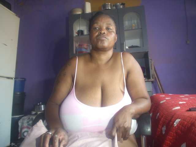 Melonboobs1