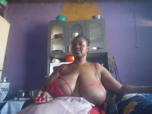 Melonboobs1 live cam on BongaCams