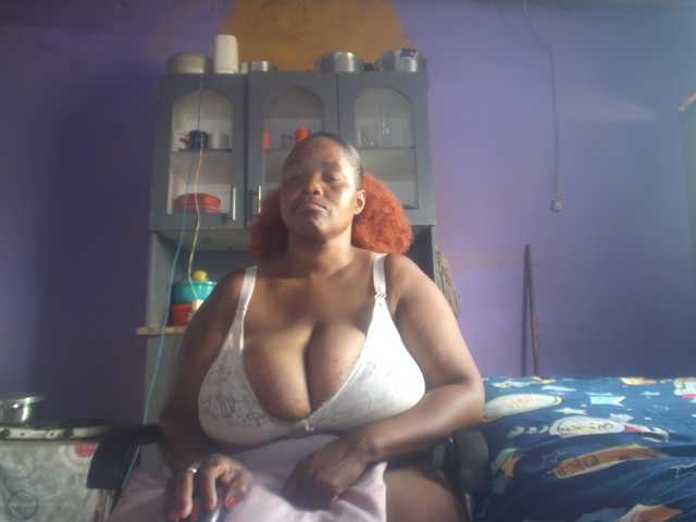 Melonboobs1