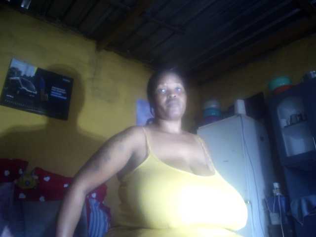 Melonboobs1's BongaCams show and profile