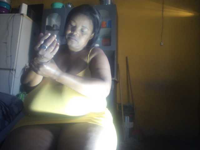 Melonboobs1 live cam on BongaCams