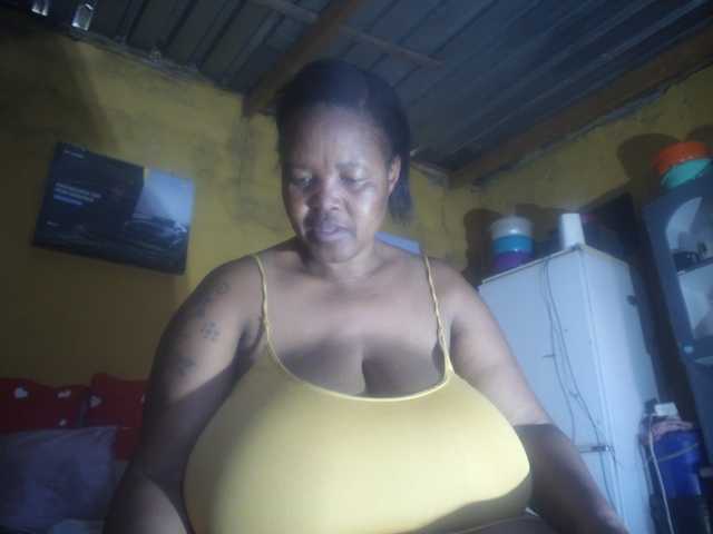 Melonboobs1