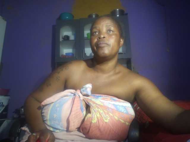 Melonboobs1 live cam on BongaCams