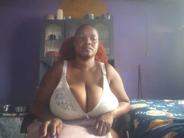 Melonboobs1