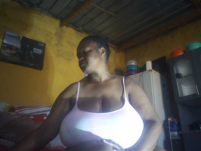 Melonboobs1