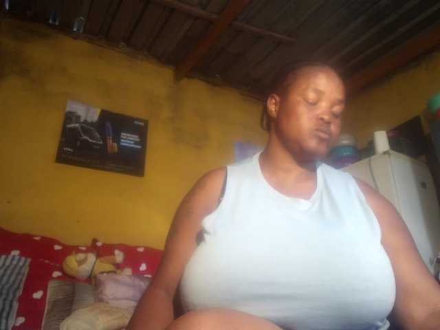 Melonboobs1's BongaCams show and profile