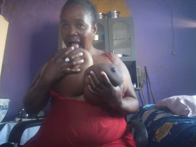 Melonboobs1