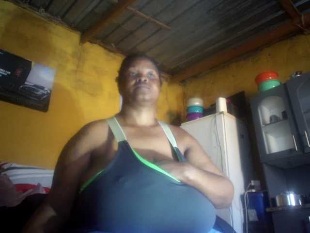 Melonboobs1