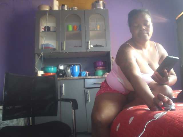 Melonboobs1 live cam on BongaCams