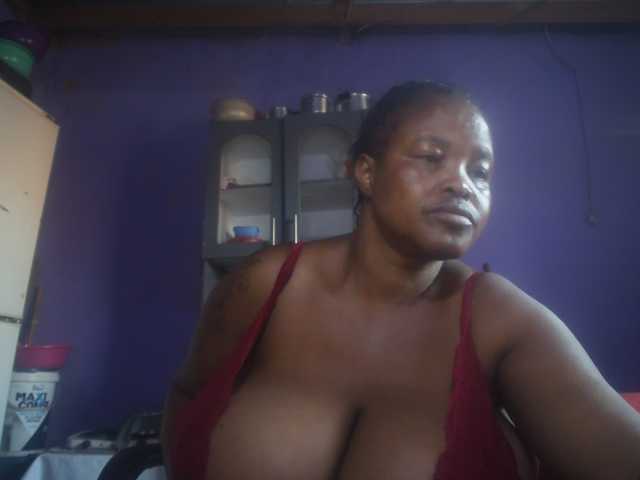 Melonboobs1