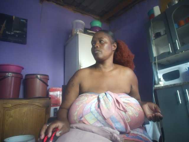 Melonboobs1 live cam preview