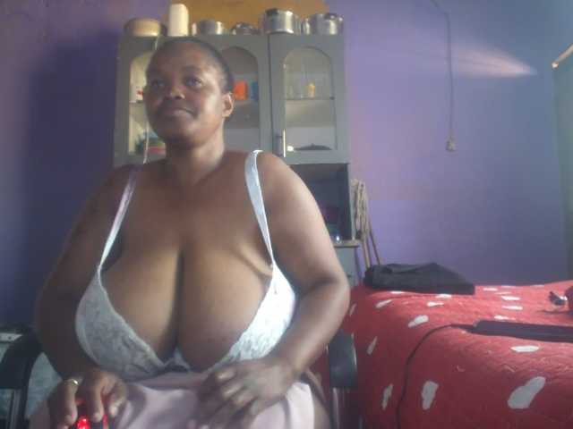 Melonboobs1